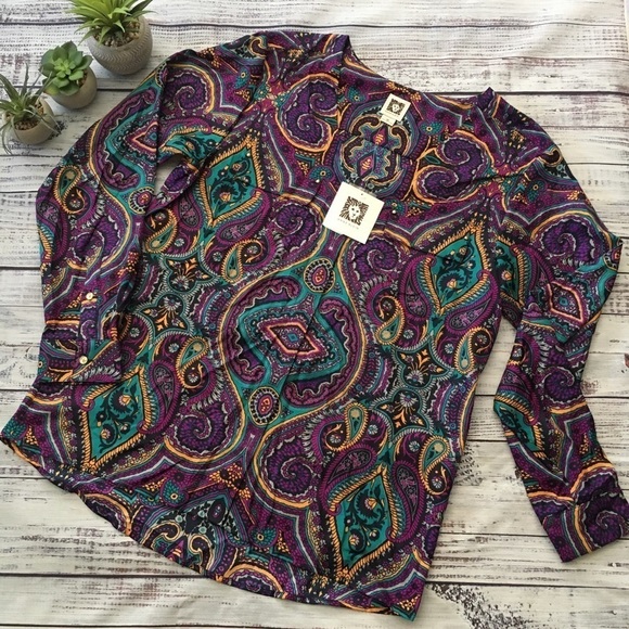 Button Up Long Sleeve V Neck Paisley Blouse - Picture 5 of 6